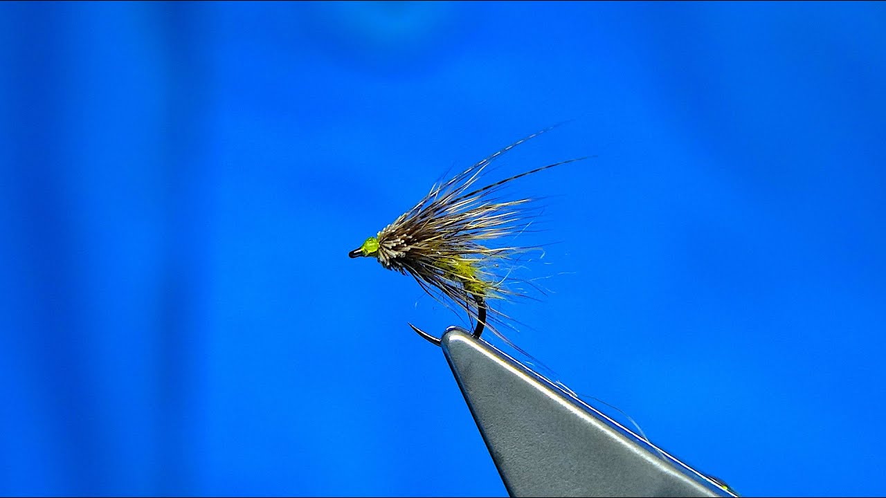 Tying a Deer Hair Muddler Emerger Caddis by Davie McPhail