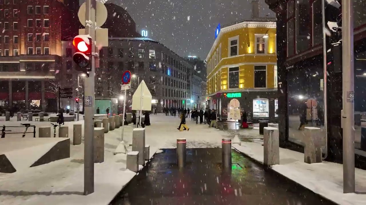 HEAVY SNOW STORM in Oslo 🇳🇴 Nightlife Walk 4K | Super Snowy City Streets Norway Winter Tour