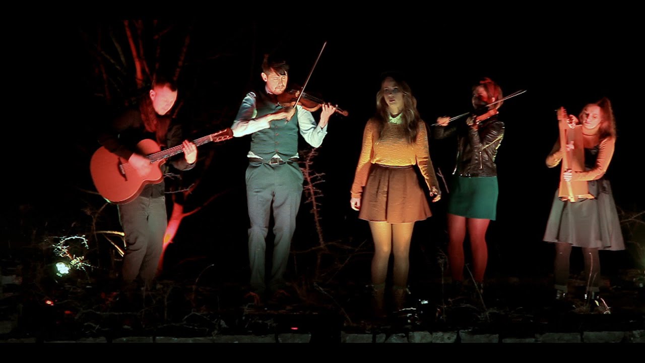 Calan  - Tale of Two Dragons / Chwedl y Ddwy Ddraig