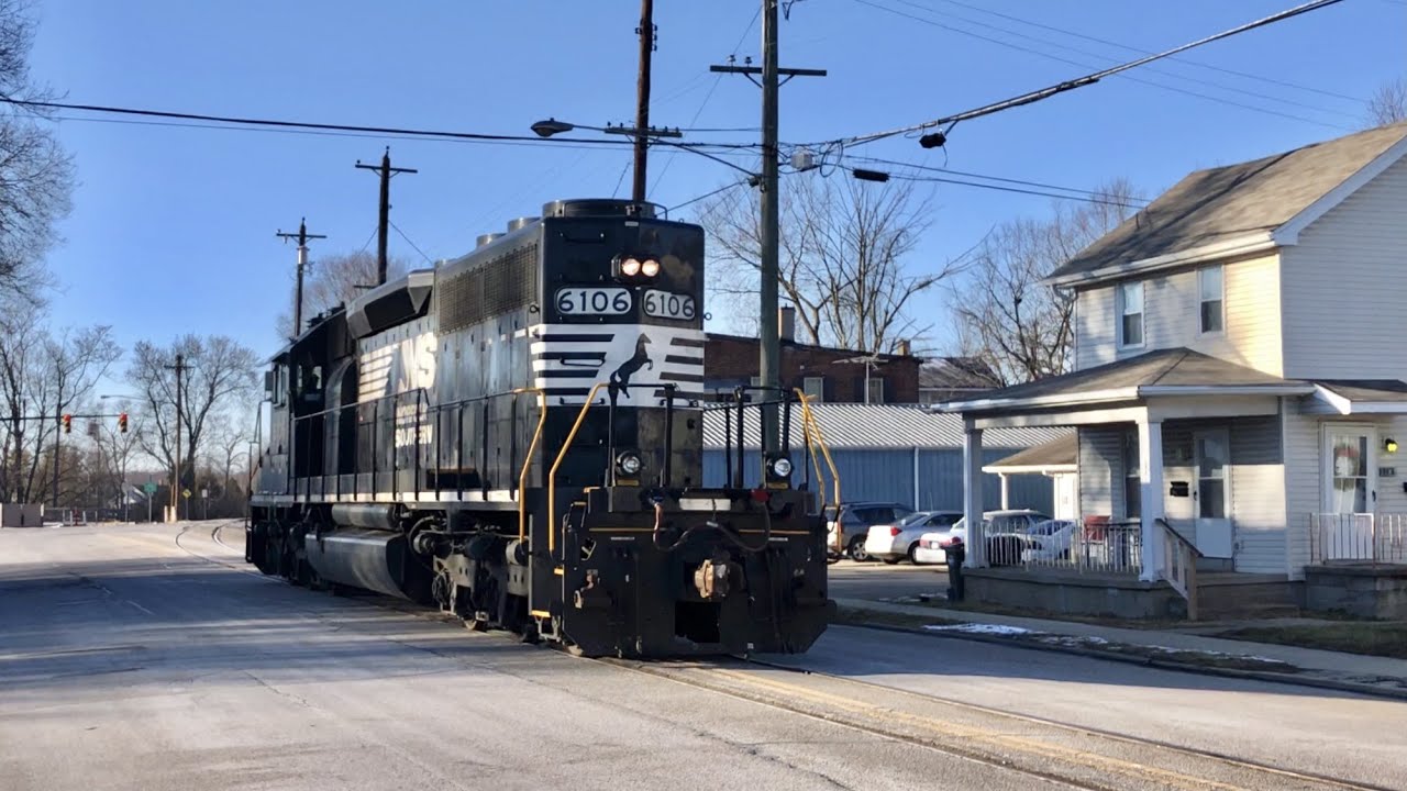 STREET RUNNING Industrial Spur, Norfolk Southern Ohio Street Runner!  Coming & Going Down The Road!