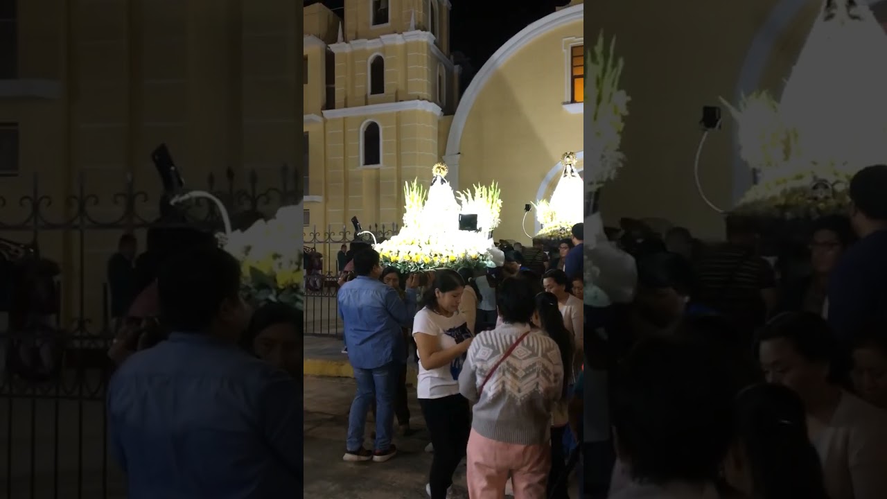 Dos Virgen en procesi&oacute;n.  Feria de T&uacute;cume