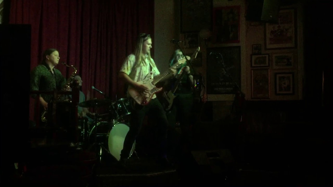 Chinchilla Death Cult- The Trooper (Iron Maiden cover) live at the Duck & Drake, Leeds, 26/9/18