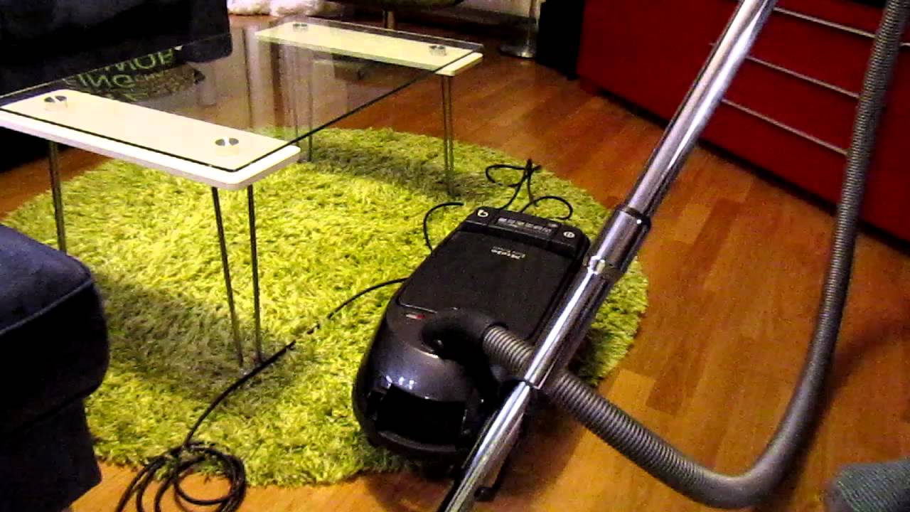 Miele S256i Black Diamond vacuum cleaner