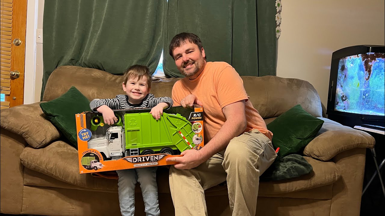 Drivin￼ rc recycling truck- unboxing & test- RC Cincy