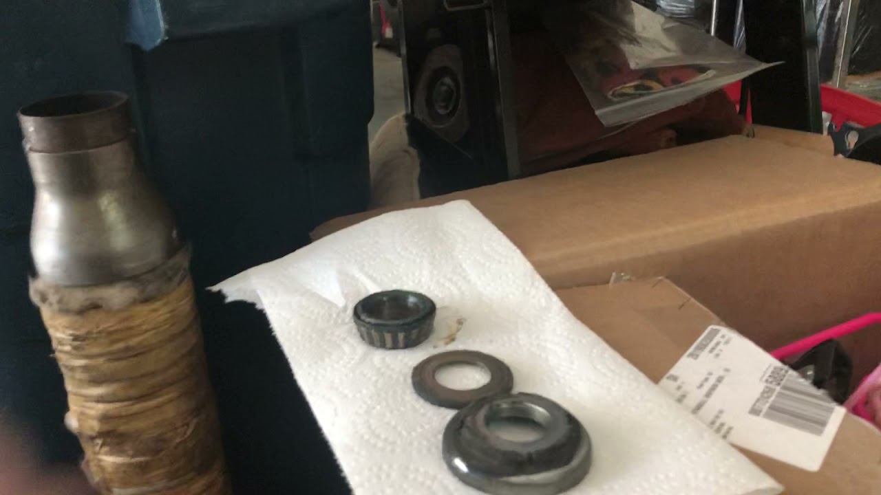 VTX 1300 Steering Stem - Worn Races