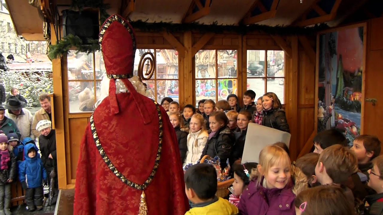 Der Nikolaus auf dem Schweinfurter Weihnachtsmarkt 2012-12-06. Schweinfurt TV