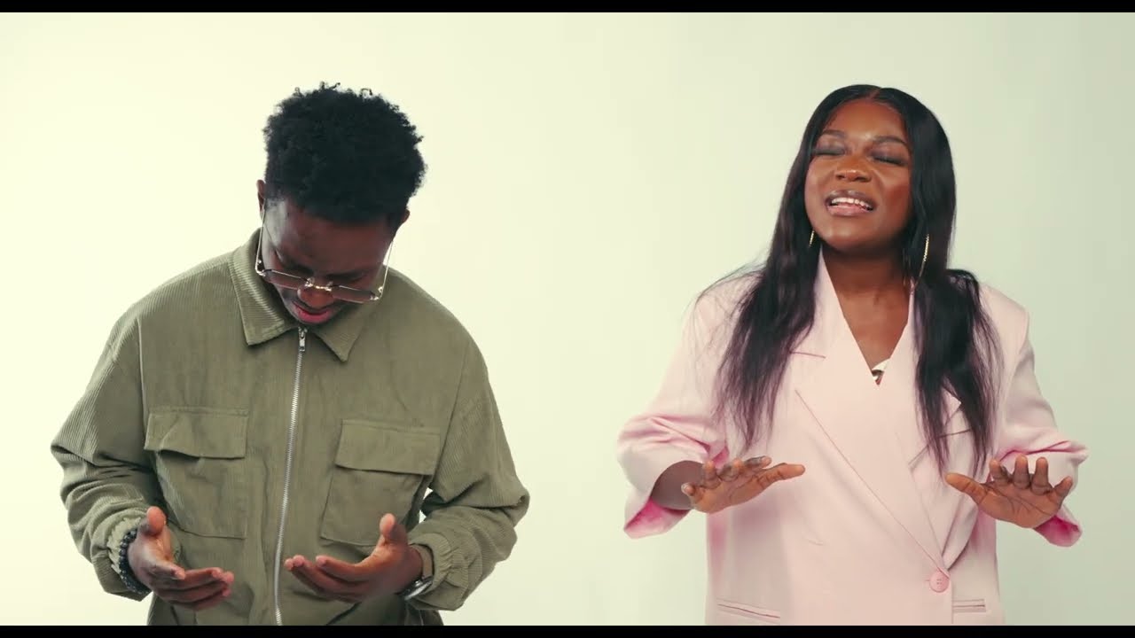 Wayne feat Daniela RENAISSANCE (Visualizer_Officiel)