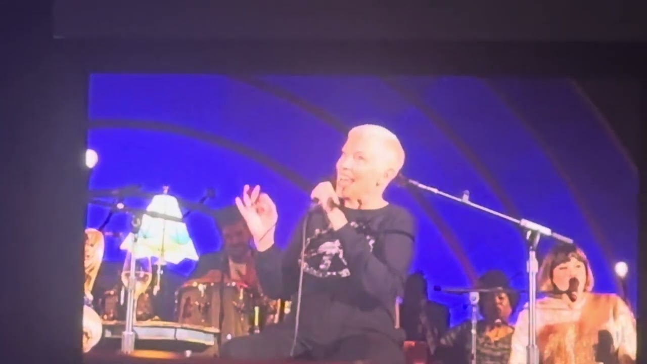 Joni Mitchell; Brandi Carlile; Annie Lennox - Ladies of the Canyon - Hollywood Bowl; Los Angeles, CA