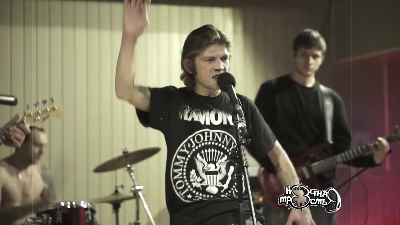 НОЧНАЯ ТРОСТЬ-Фантастика(Live in bike&rock bar FREEDOM 2013 г.)