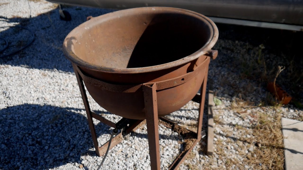 Seasoning a 31 Gallon Cast Iron Cauldron