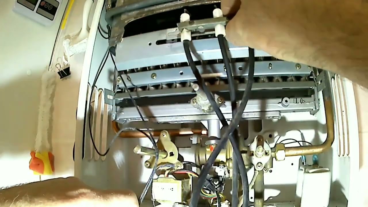 Замена блока управления газовой колонки. На примере Zanussi GWN 12 Fonte. Guru from the USSR.