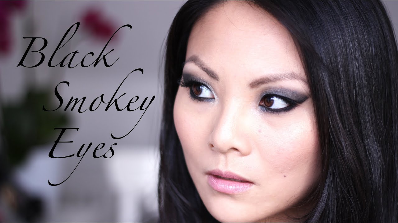 Black Smokey Eyes Tutorial - Silvester Look