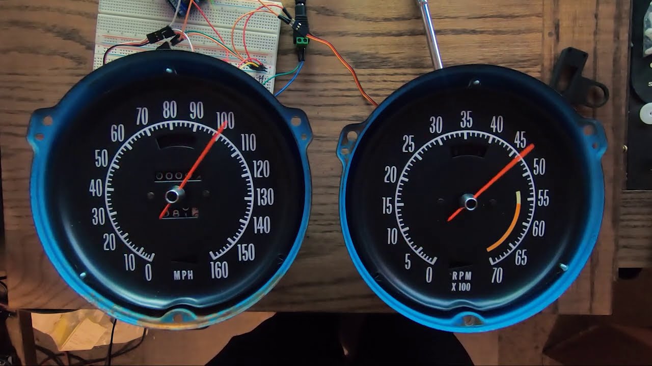 Электронный спидометр и тахометр V12 Corvette Arduino