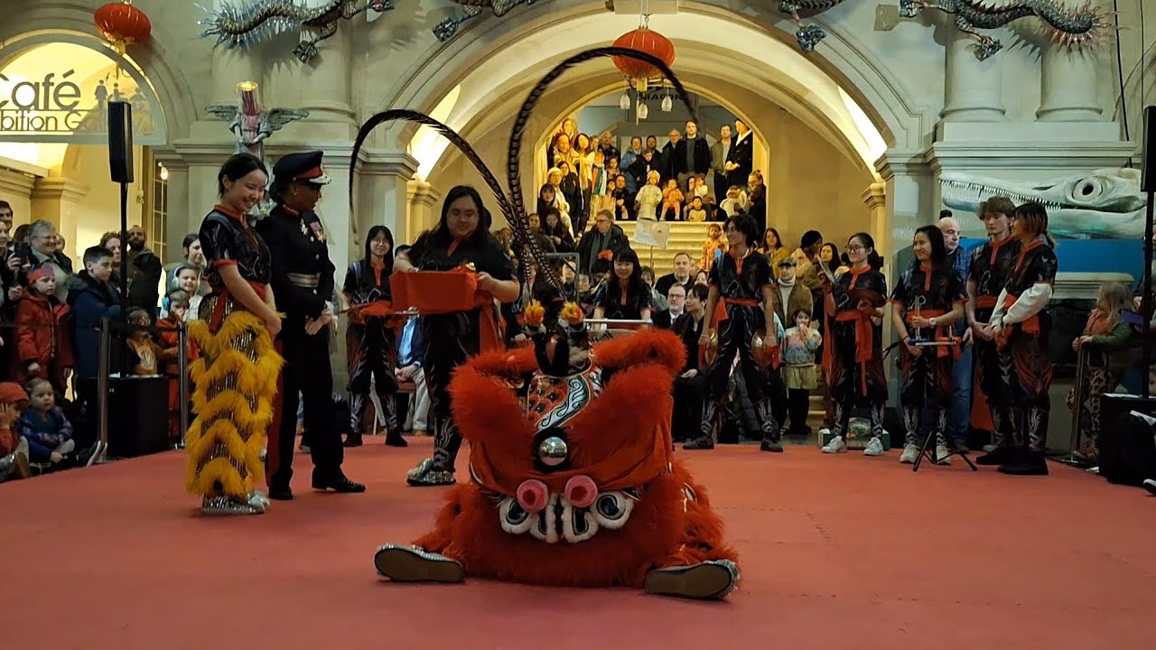 UoB Chinese Lion Dance Troupe - Hong's Awakening
