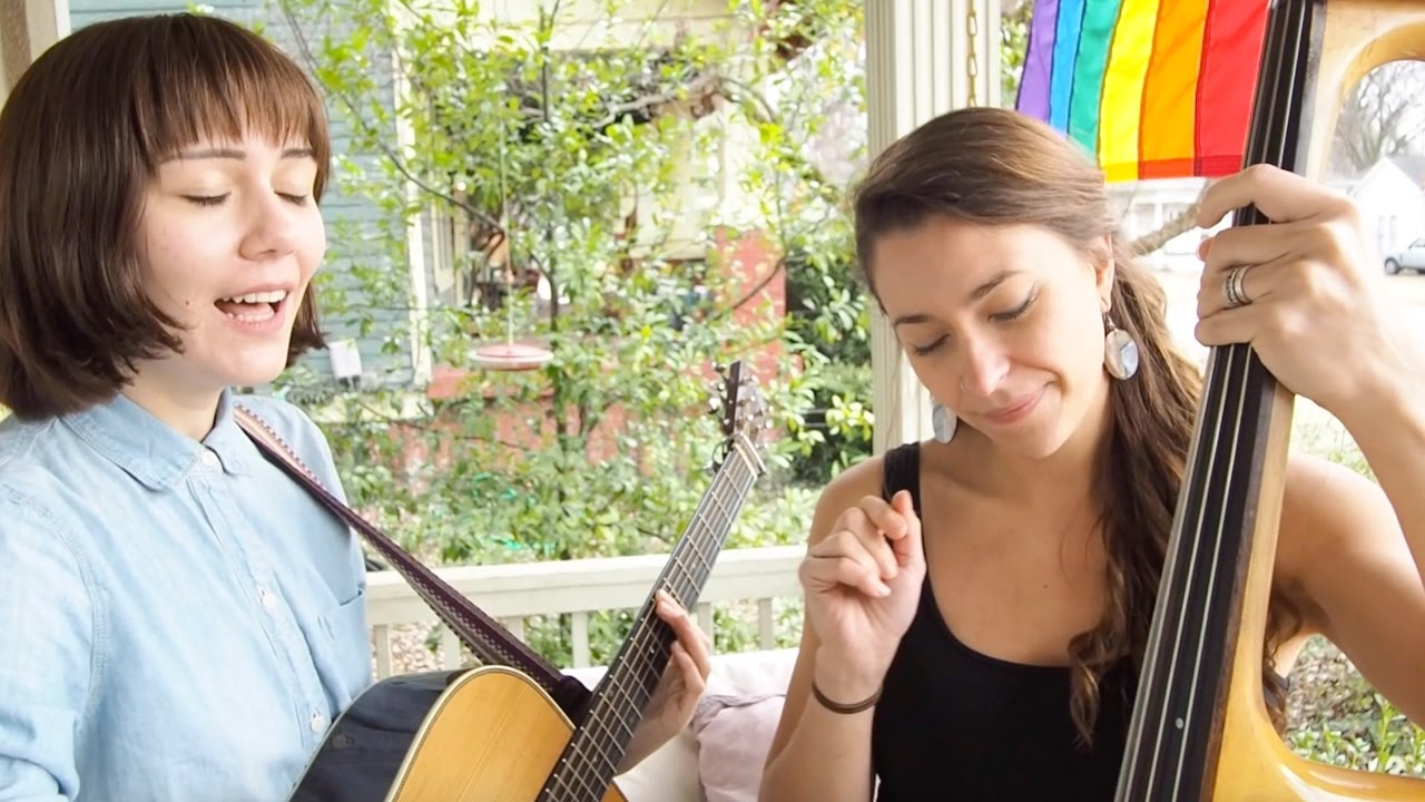 NNS.5 // Molly Tuttle & Lindsay Lou - Joni Mitchell (Cover) - Help Me