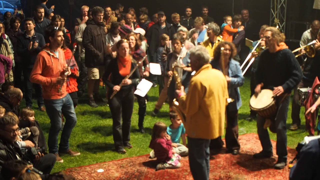 Ain't she sweet - Par la Fanfare du Bono (Festival Algues au Rythme 2015)