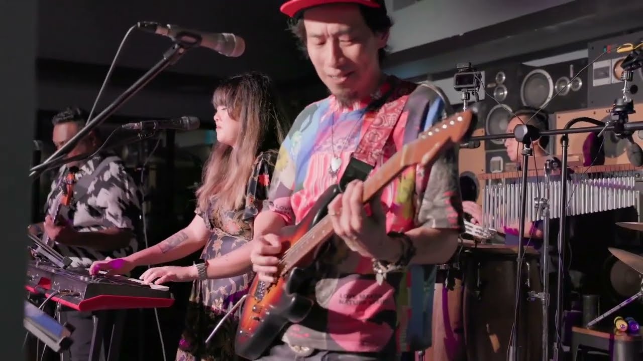 9) Child’s Anthem / Goodbye Elenore - MUSHANGA (Toto Cover)