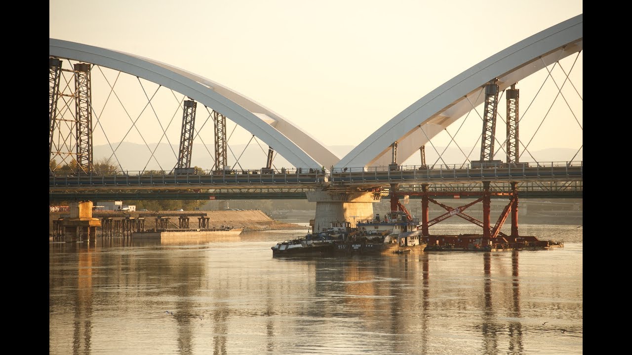 Montiran veliki luk novog Zezeljevog mosta / Final stages of launching the bridge span