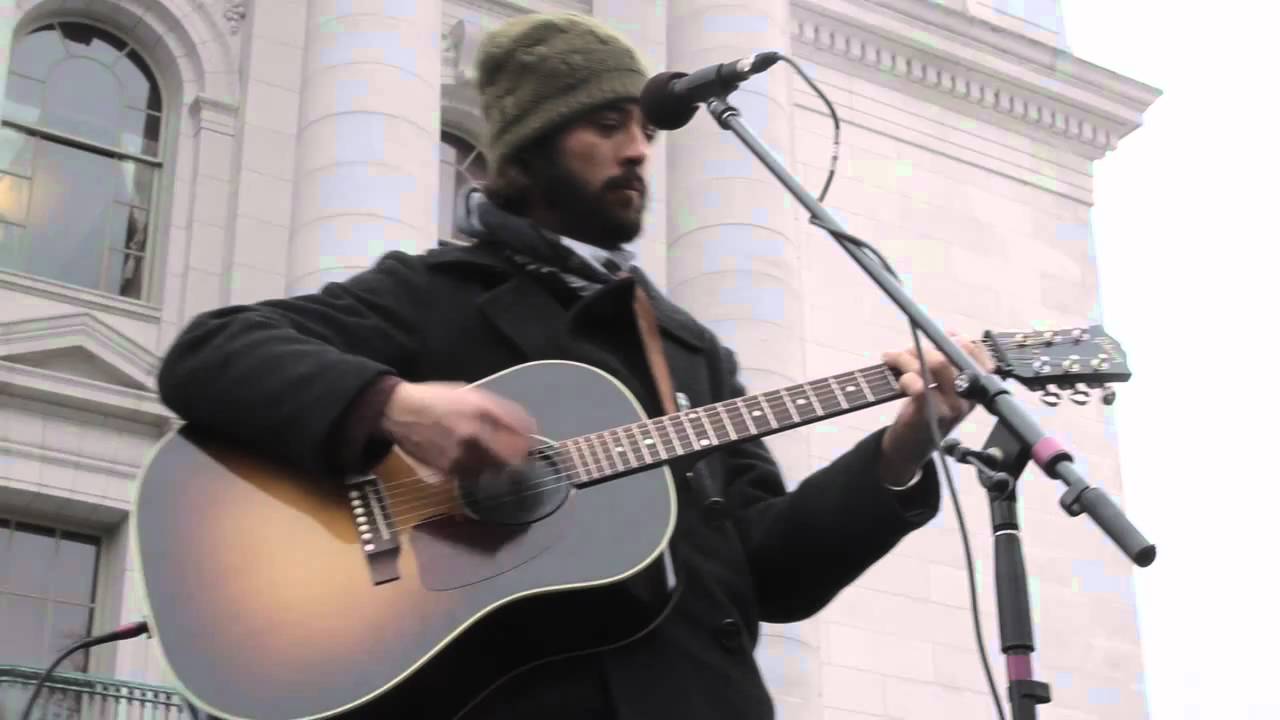 Ryan Bingham performs 