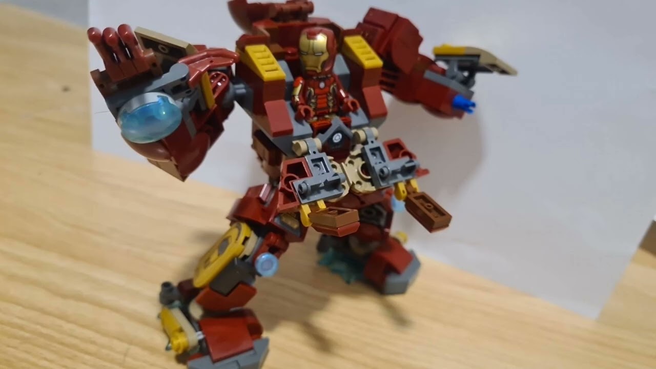 LEGO Marvel HulkBuster VS Hulk 76343