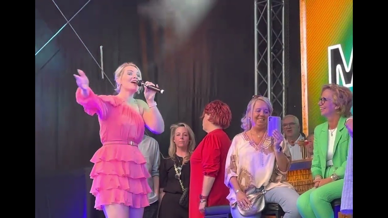 Marleen Rutten - Veer viere fees - Leeve Beppie en ouch Frans (E’dren daag is e gesjink)