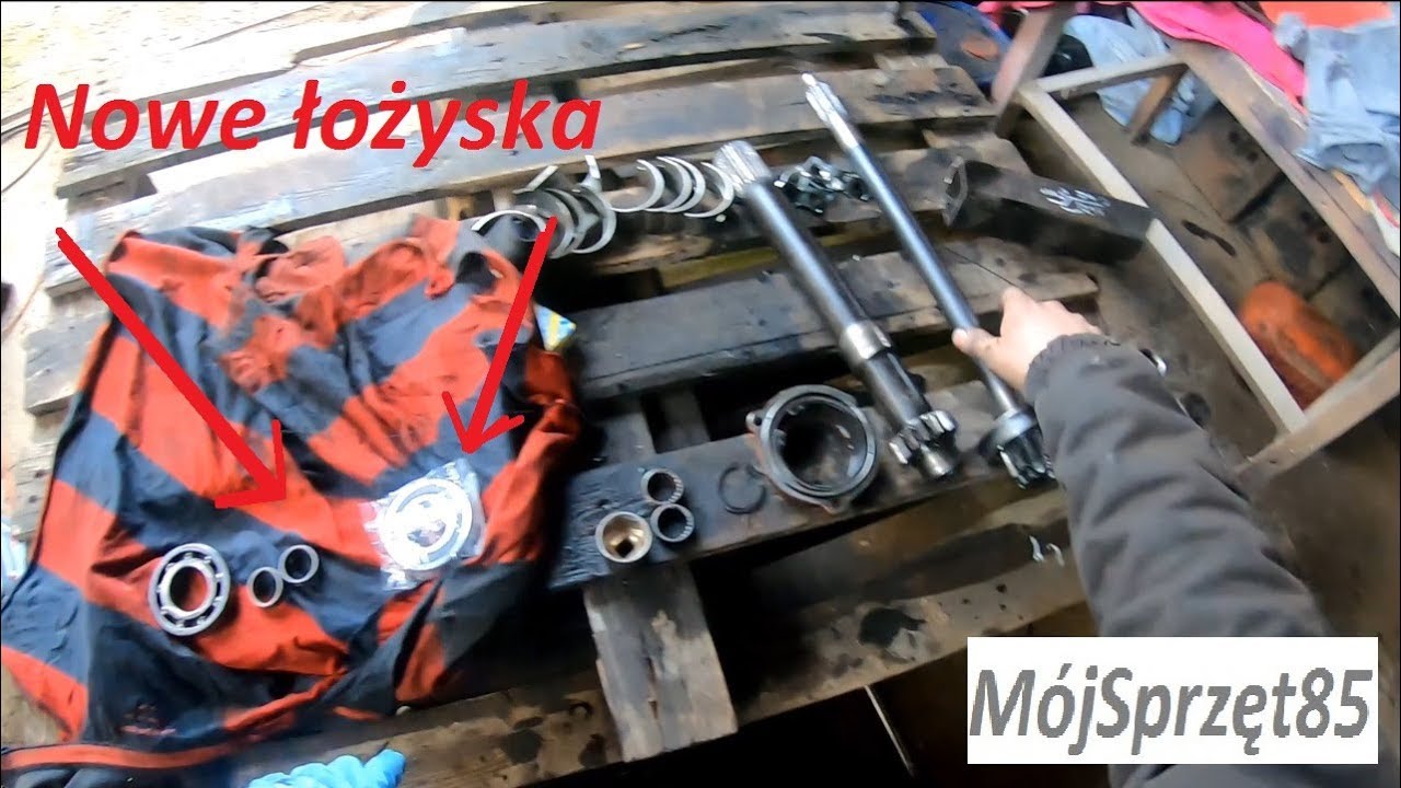 Wyjmowanie wałków sprzęgłowych i wymiana łożysk w Ursusie c360 4x4 turbo.