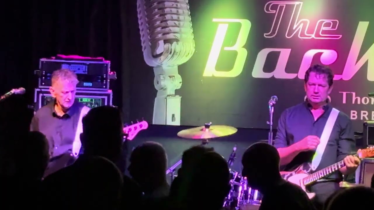 Stranglers tribute band Straighten Out perform Sometimes/Hanging Around Sheffield 27/9/25