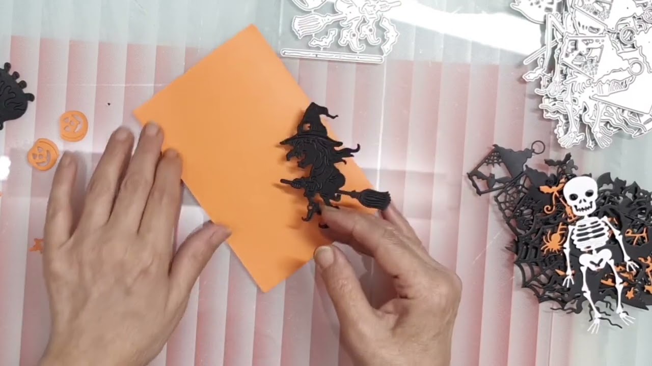 Test dies halloween 🎃. quelques astuces scrapbooking.