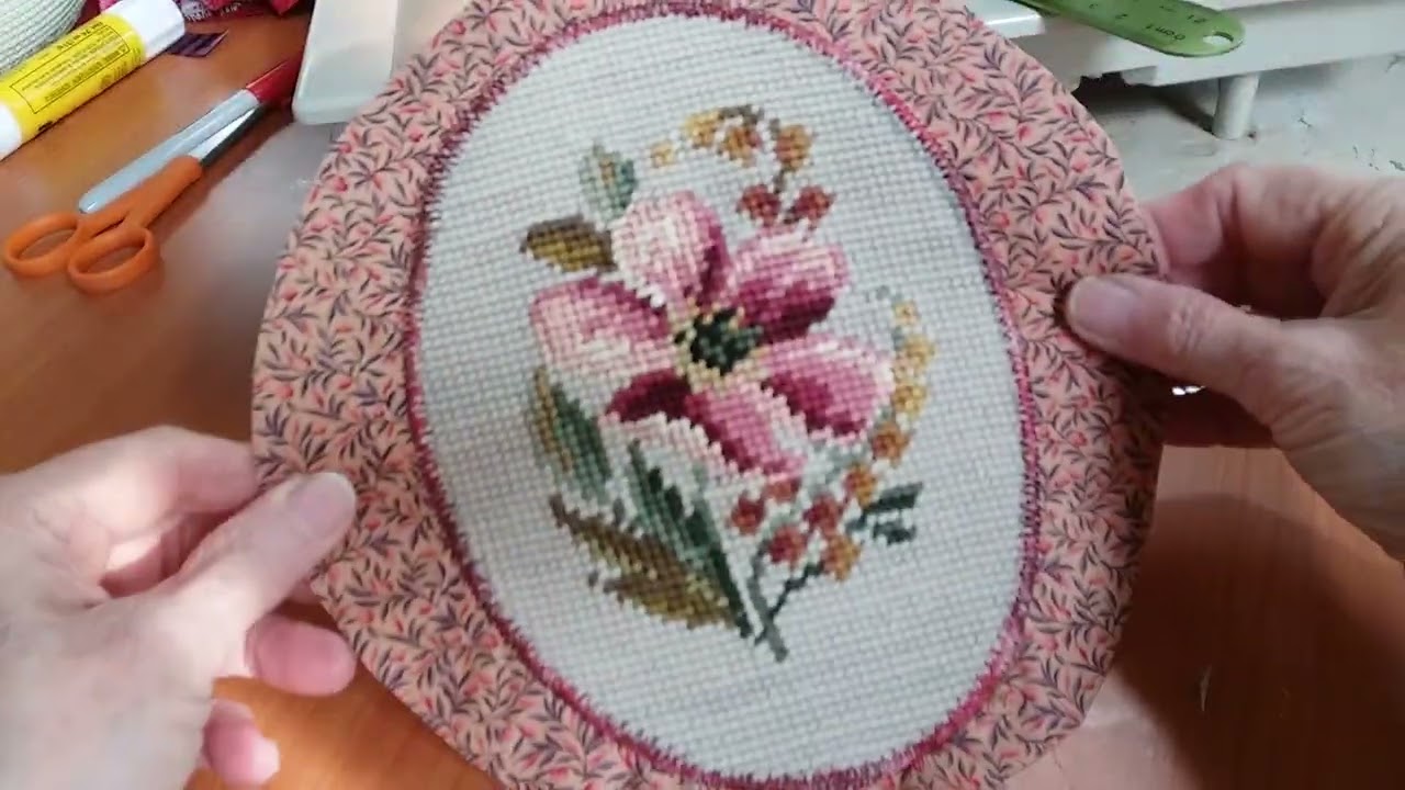 Rope bowl HOW to...adding vintage needlework to bottom of bowl