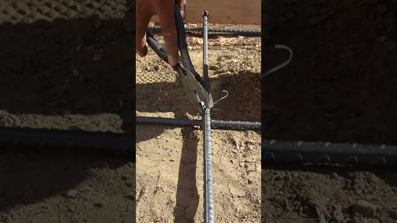 This Is How A PROFESSIONAL Ties Rebar!