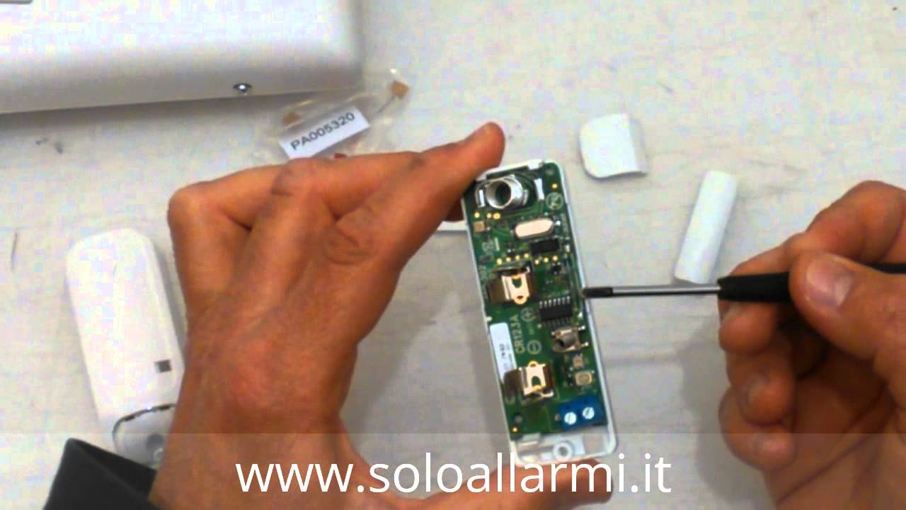 Come si presenta un contatto magnetico wireless - BW-MCN per BW30 e BW64 di Bentel Security