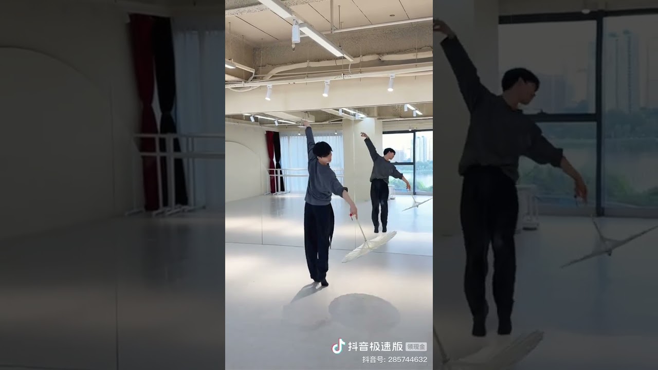 伞舞“故乡情”