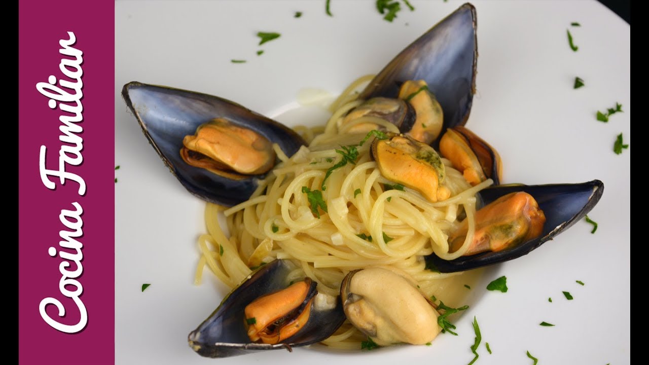 Espaguetis con mejillones a la marinera | Recetas caseras fáciles de Javier Romero paso a paso