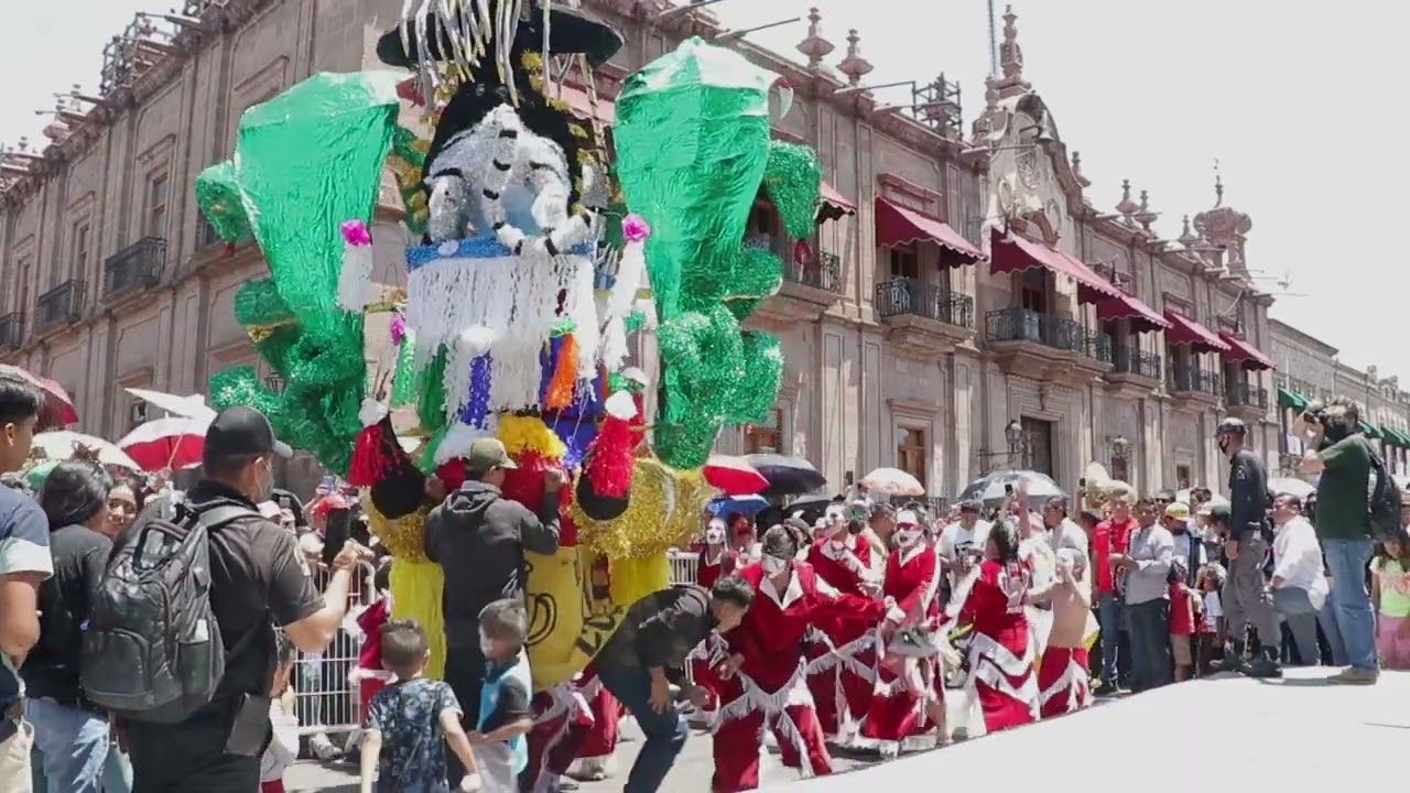 🔥 Desfile Toritos de Petate Morelia 2022 🔥🐮🔥 2da parte