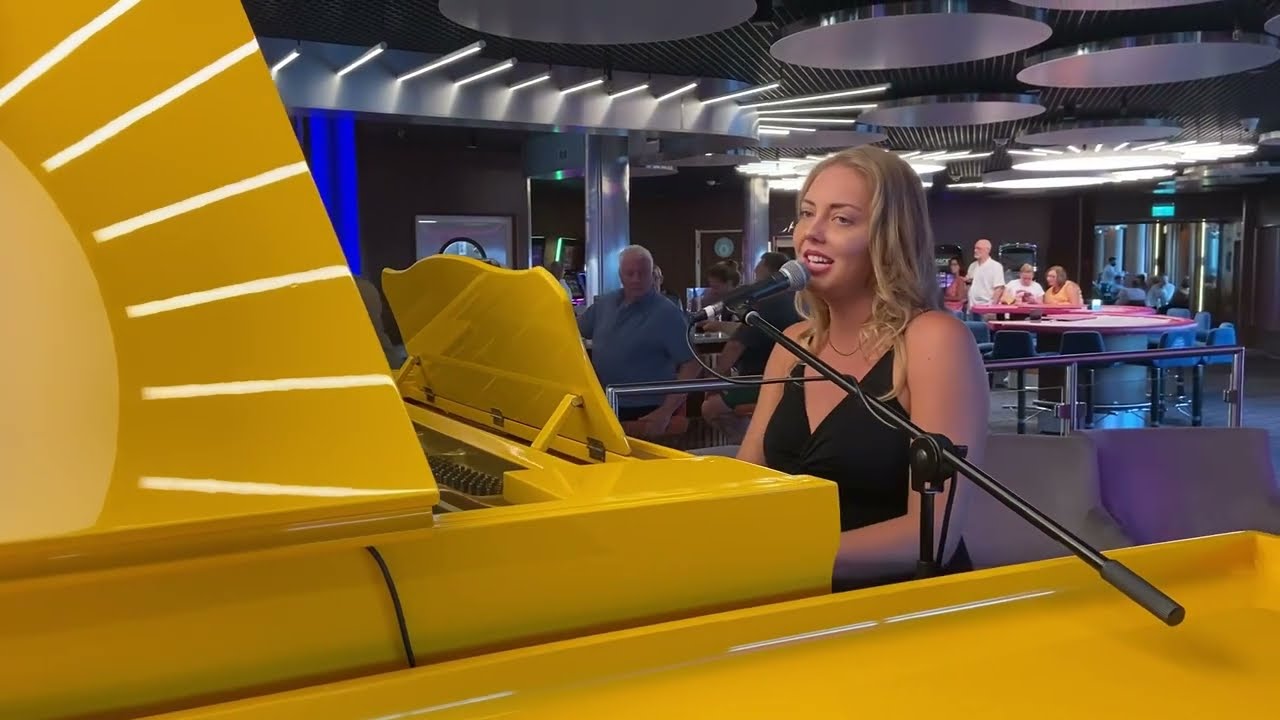 Piano Bar Entertainer Showreel – 2022 (Piano Vocalist | Saphy Lara)