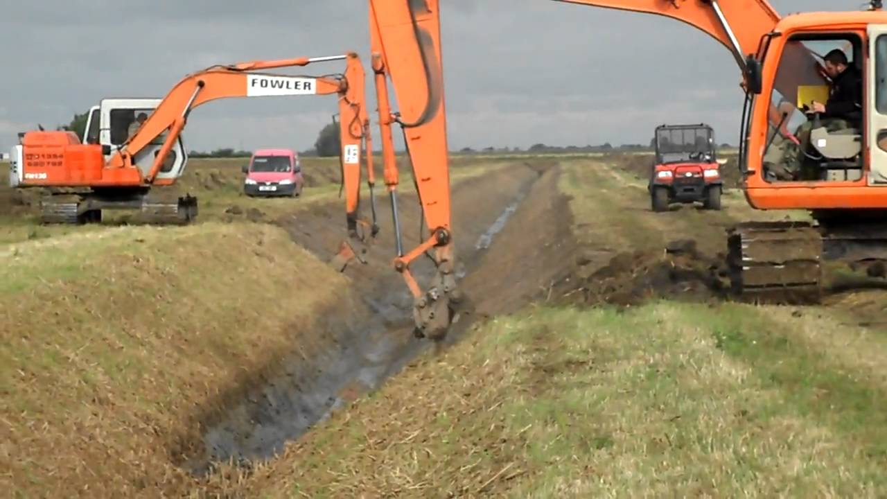 daewoo 140 LCV ditching