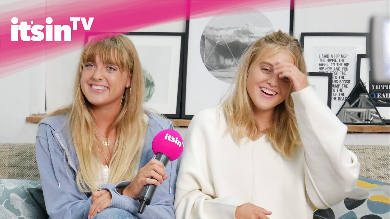 „Hanni & Nanni“-Stars Jana & Sophia Münster im Spiel „Buch oder Film“