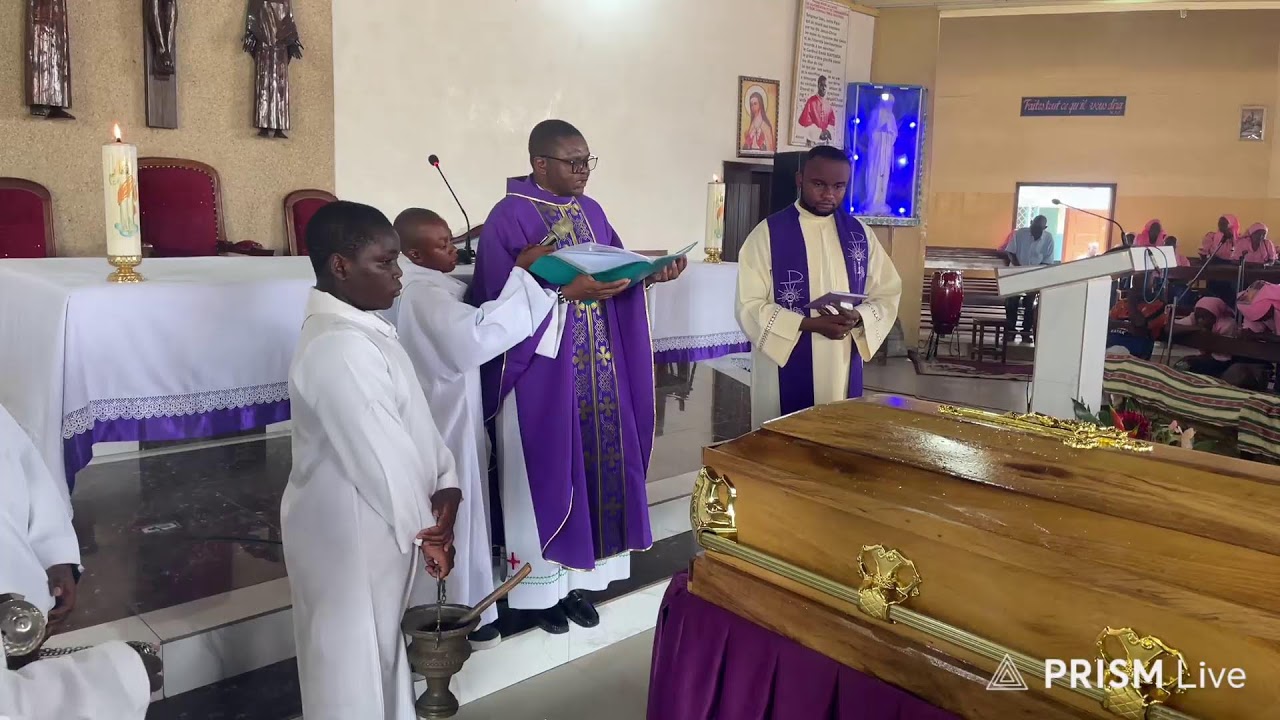 Messe de requiem en mémoire de la veuve DIAMESSO Née SITA Louise