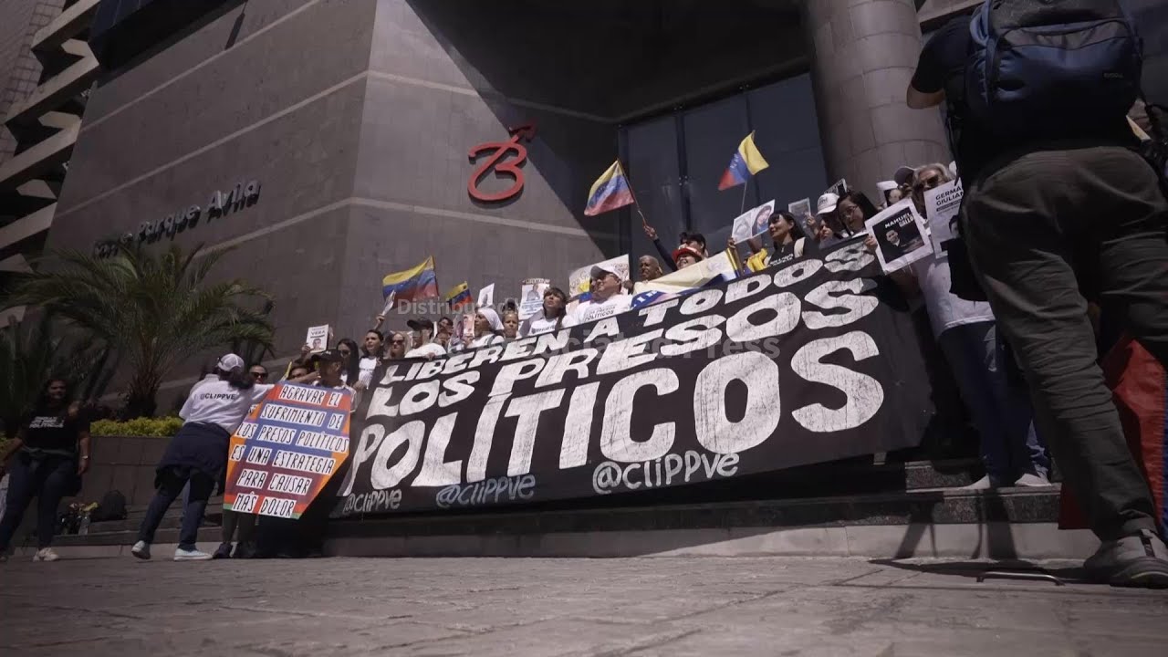 Families of Venezuelan detainees go on hunger strike to call for wider amnesty
