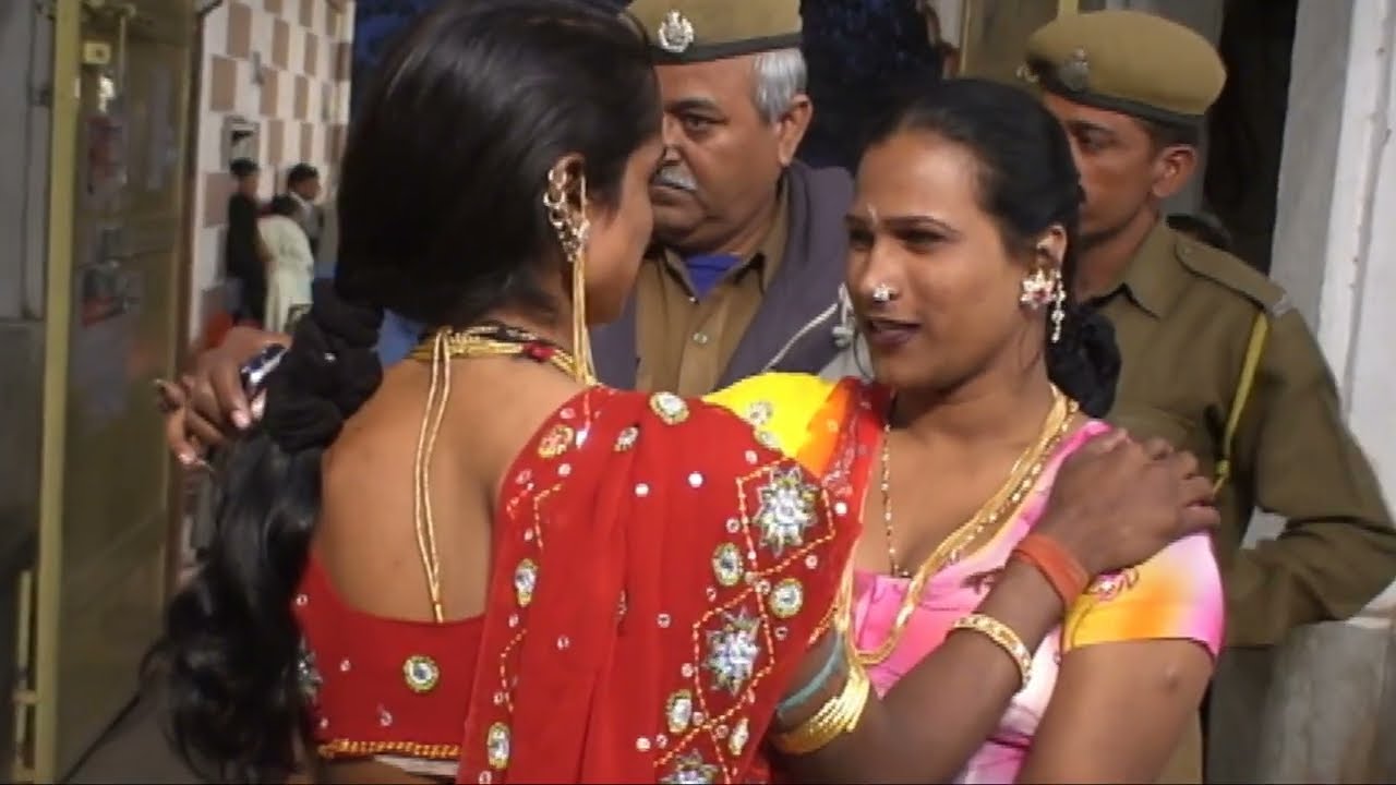 KINNAR SAMMELAN: BHAAT-MAHERA