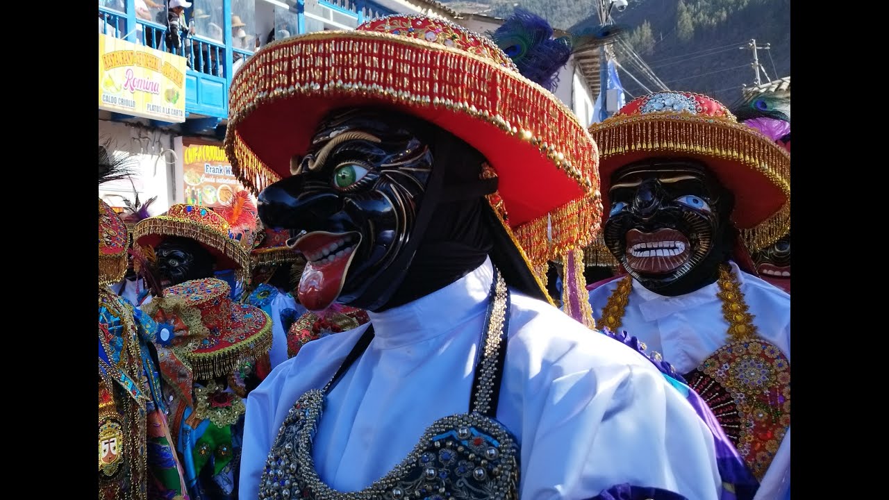 Festividad Mamacha del Carmen entrada de Danzas 2023
