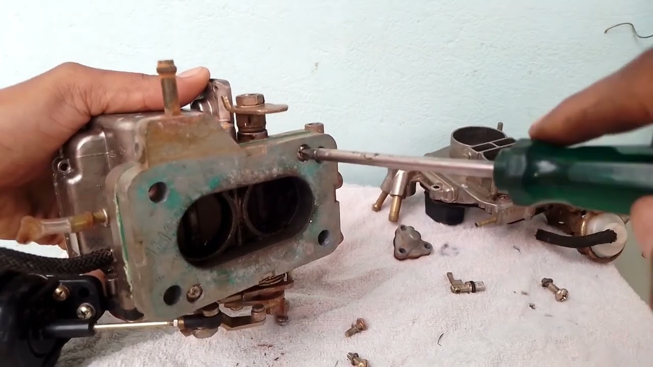 Desmontagem  e limpeza do carburador Weber 460 ( 1 / 2 )