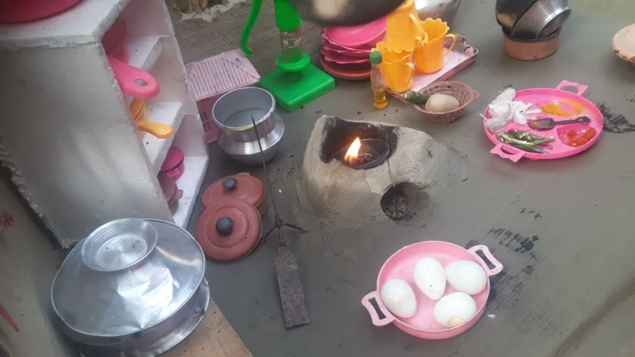 উঠানে বসে মিনি কিচেনে রান্না সত্যিই অন্যরকম একটা মজা 