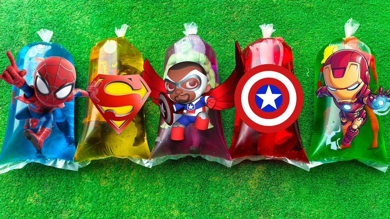 MARVEL AVENGERS: Superman, Ironman, Hulk, Venom, Blackpanther, Spiderman, Deadpool, Flash, Falcon