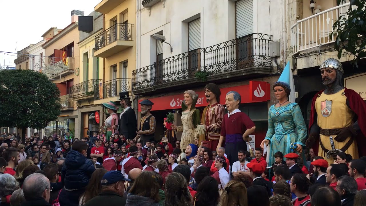 LVIIIª Trobada de Gegants de Malgrat de Mar - Ball de gegants i convidats forans (06/12/2018)