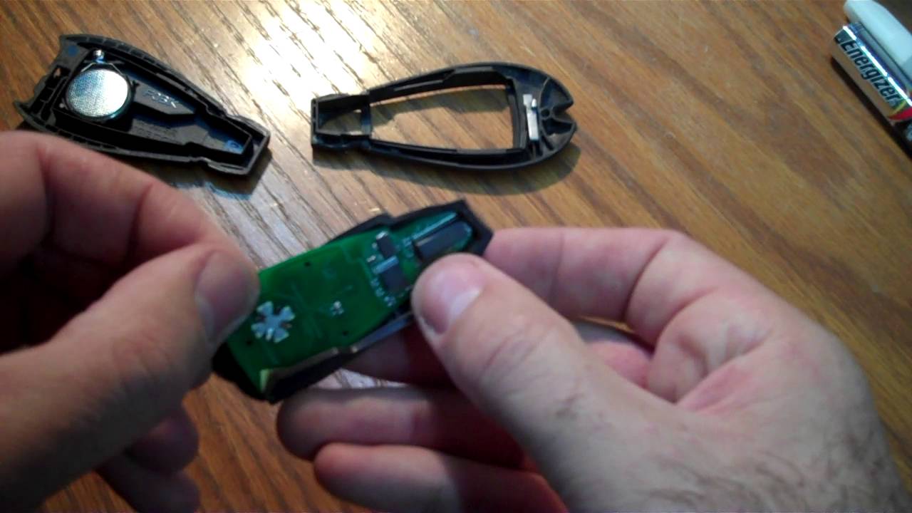 FIXED: Dodge Caravan Sliding Door Randomly Opens and Closes
