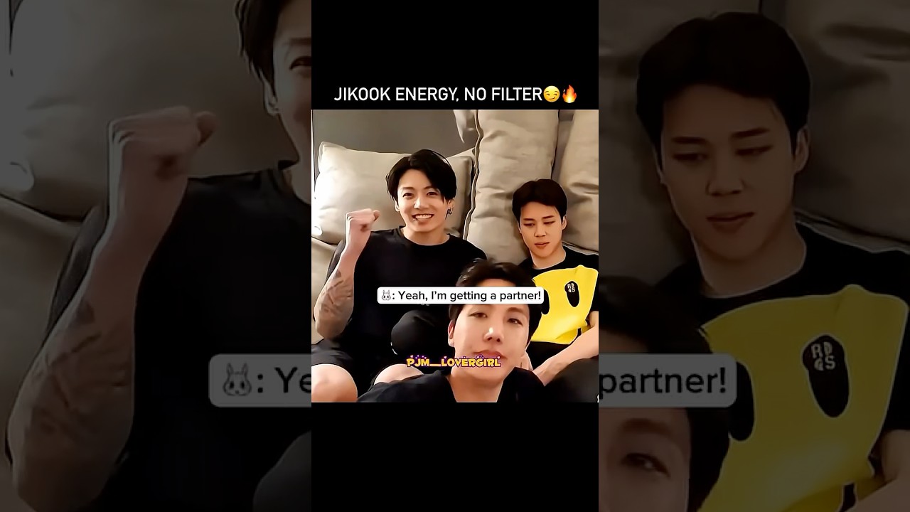 Everyone&rsquo;s a third wheel when Jikook is in the room.🤭💛💜 #jikook #vlive #bts #jimin #jungkook