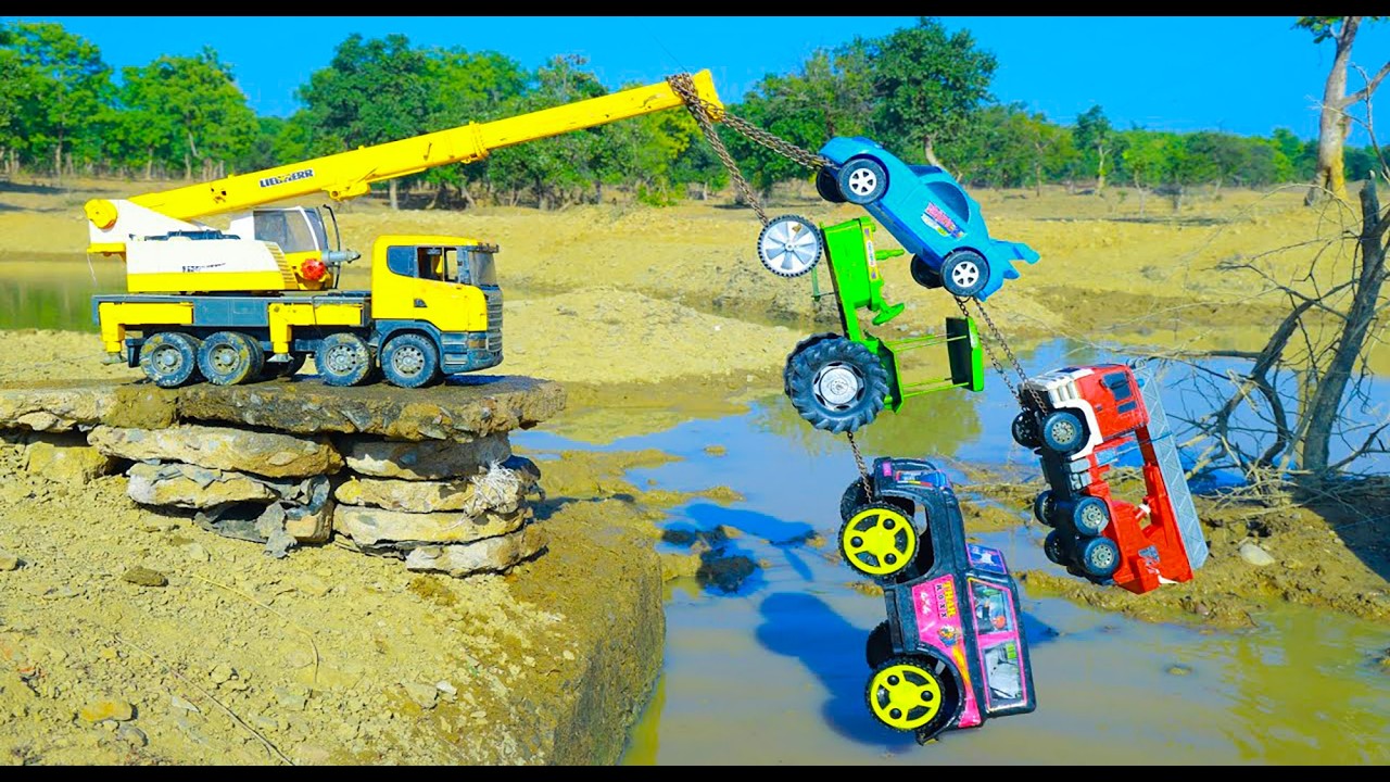 Cartoon Wala video  | Crane Tractor TATA Truck Chiron Accident Pulling Powerful Crane | | AR toys