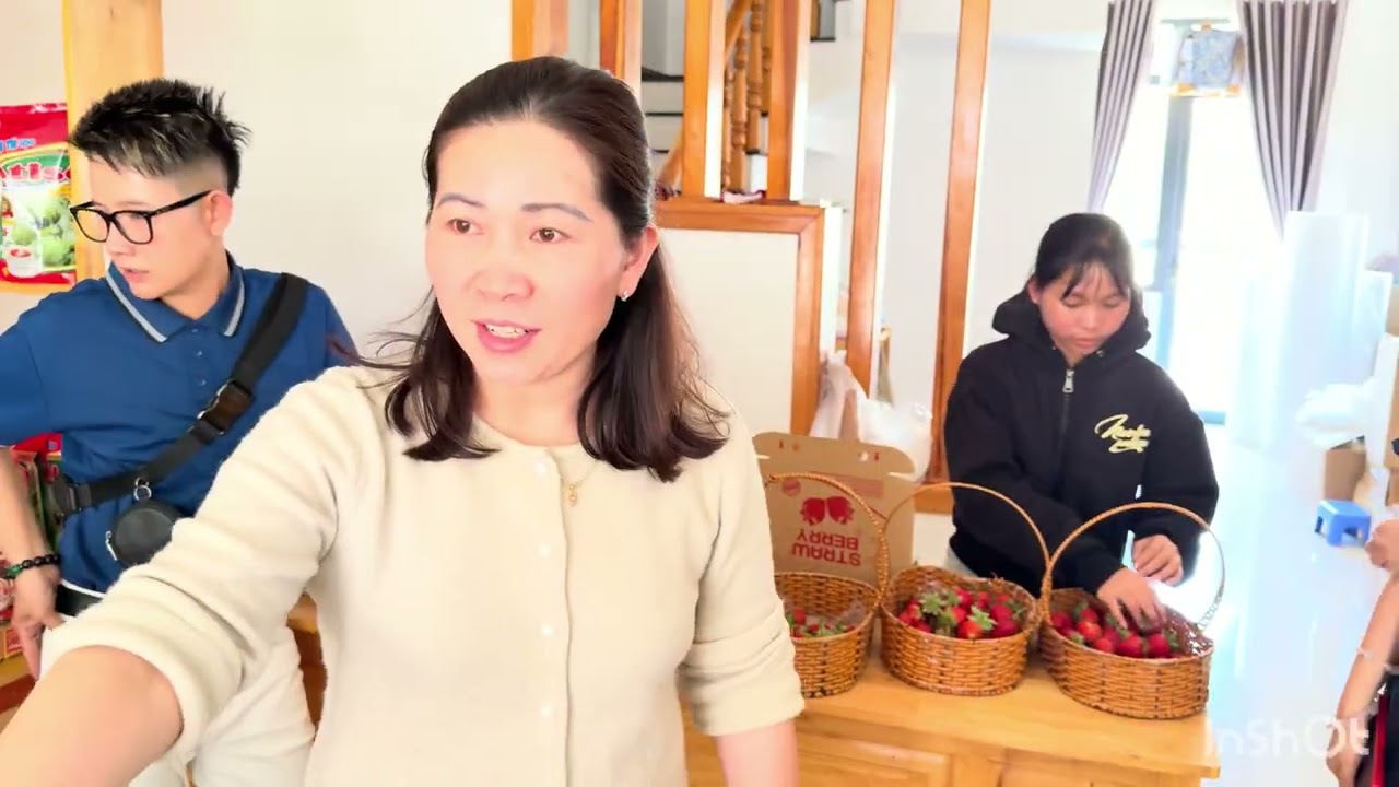 Đại n&aacute;o vườn d&acirc;u đ&agrave; lạt v&agrave; t&igrave;m đến suối b&igrave;nh y&ecirc;n tuyệt đẹp