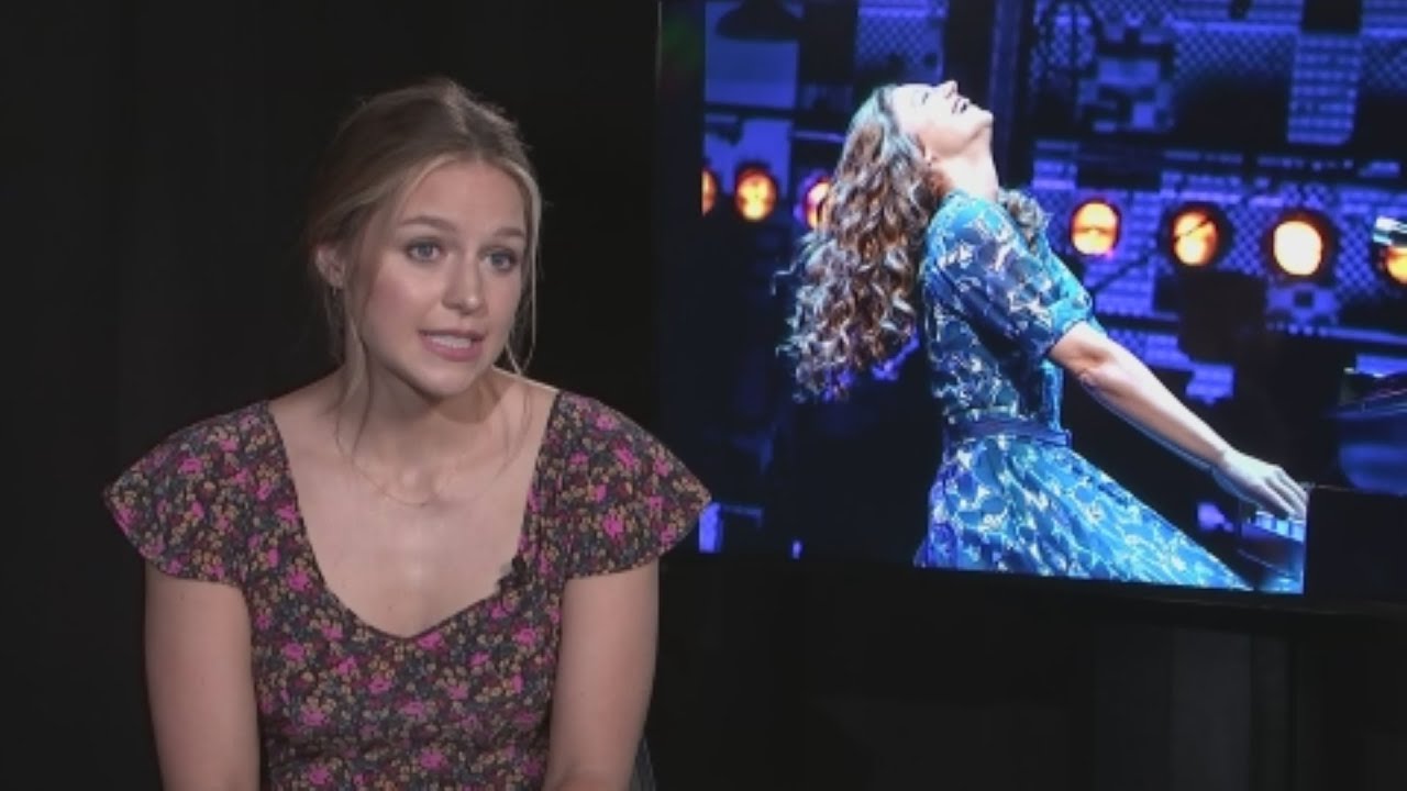 'Supergirl' Melissa Benoist makes Broadway debut as Carole King